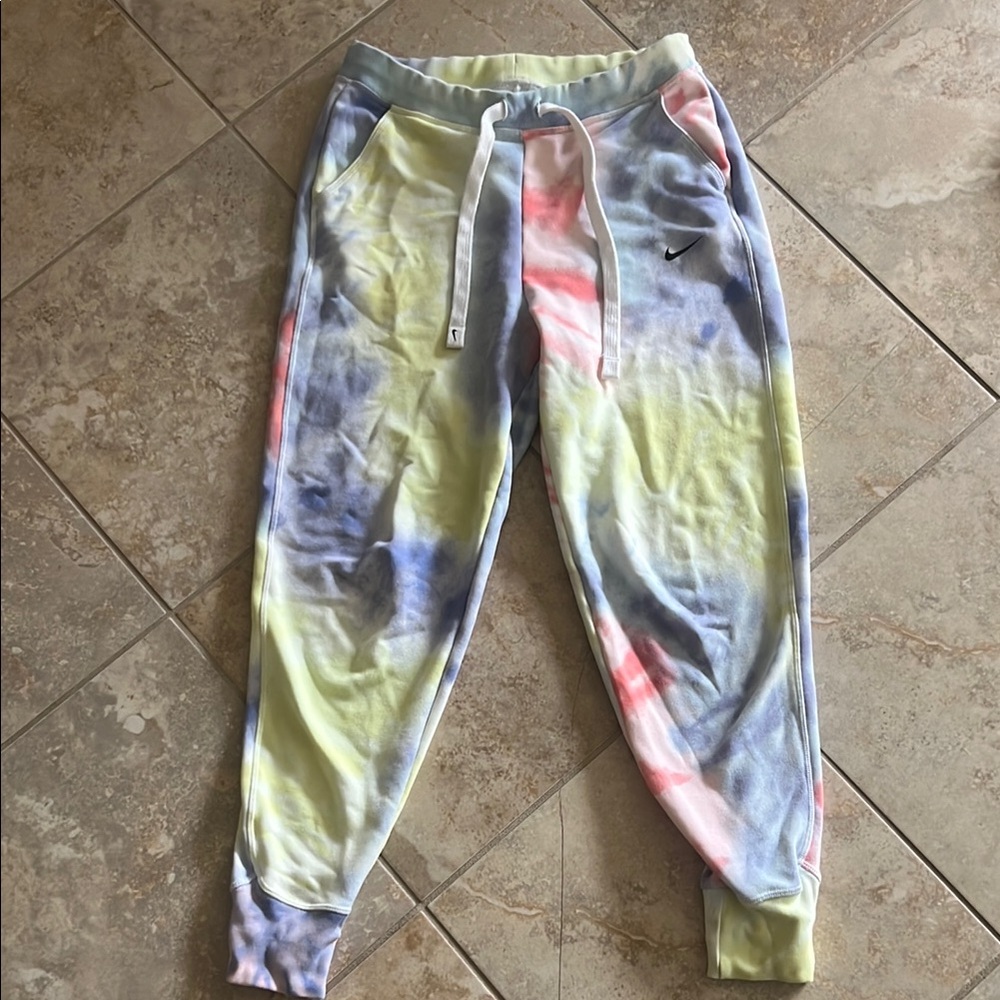 Women’s Tie-Dye Jogger Pants